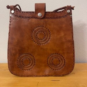 Vintage 1970’s hand tooled leather shoulder bag/crossbody